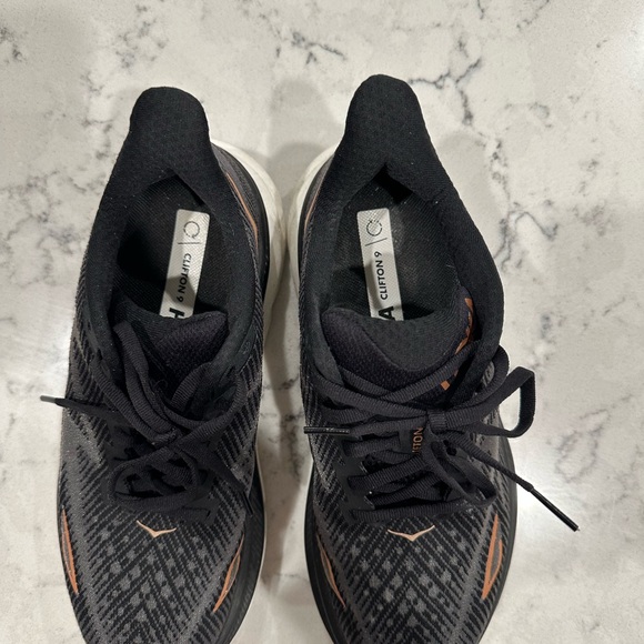 Hoka clifton 9 shoes - Picture 7 of 8